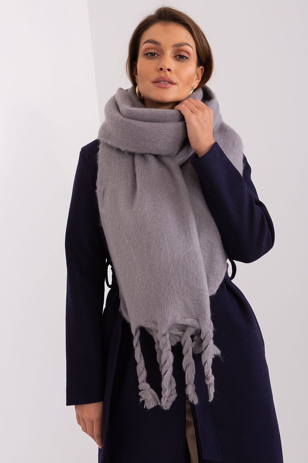  Shawl model 189884 AT 