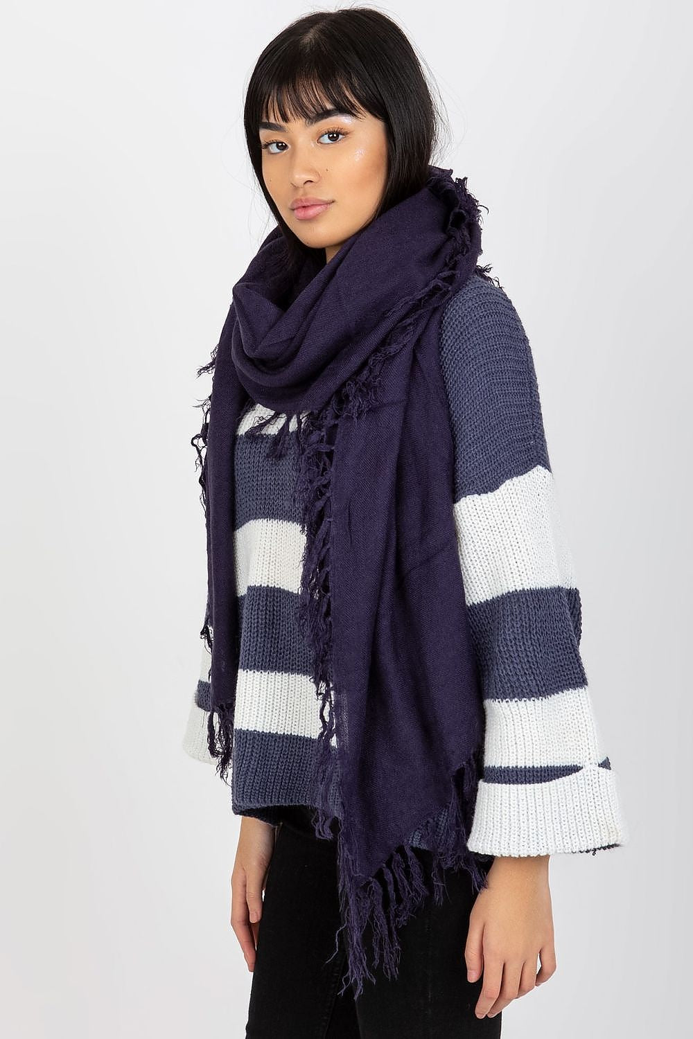  Shawl model 174882 AT 